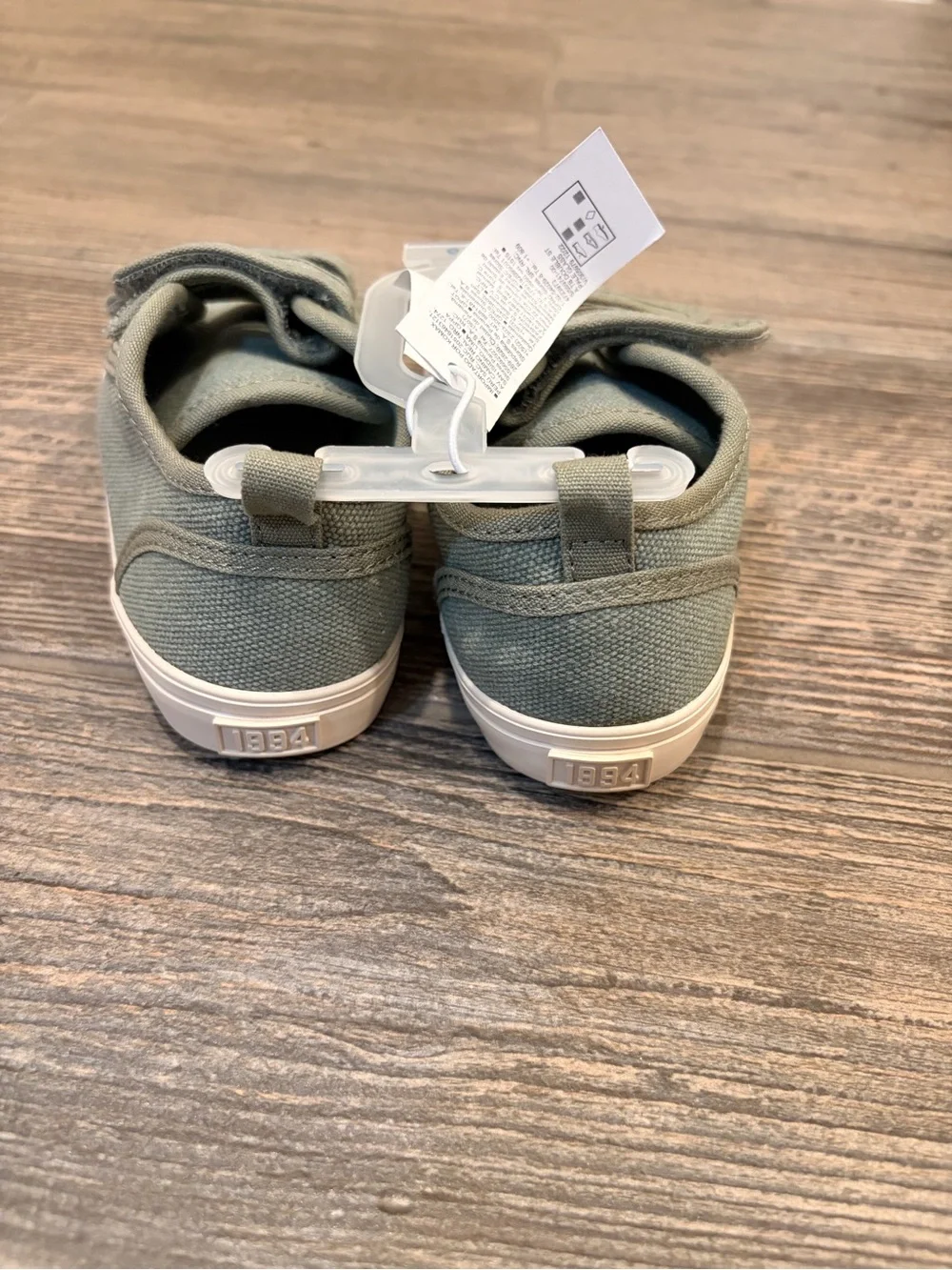 NEW!!!! Old Navy Sage Green Canvas Kids Sneakers
